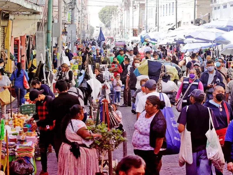 Segom buscará el diálogo con ambulantes del Centro de Puebla pese a agresiones.