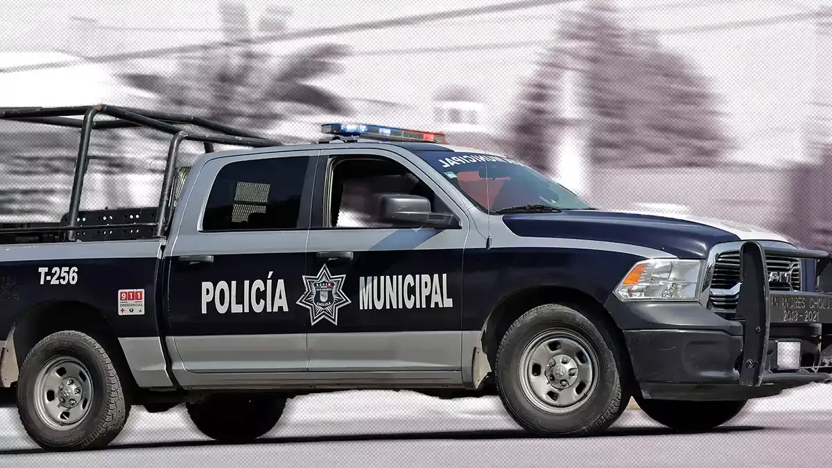 Tras asaltar una ruta 76, disparan a policías y son detenidos en Puebla.