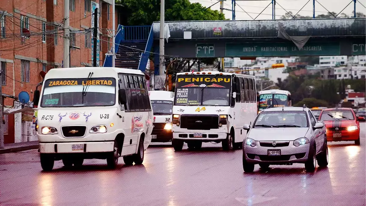 No hay fecha para iniciar modernización del transporte en Puebla.