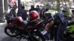 Se han infraccionado a 654 motociclistas en Puebla por falta de documentación.