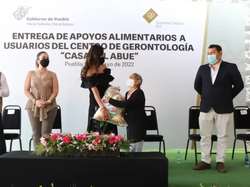 Atiende SEDIF necesidades alimentarias de personas adultas mayores