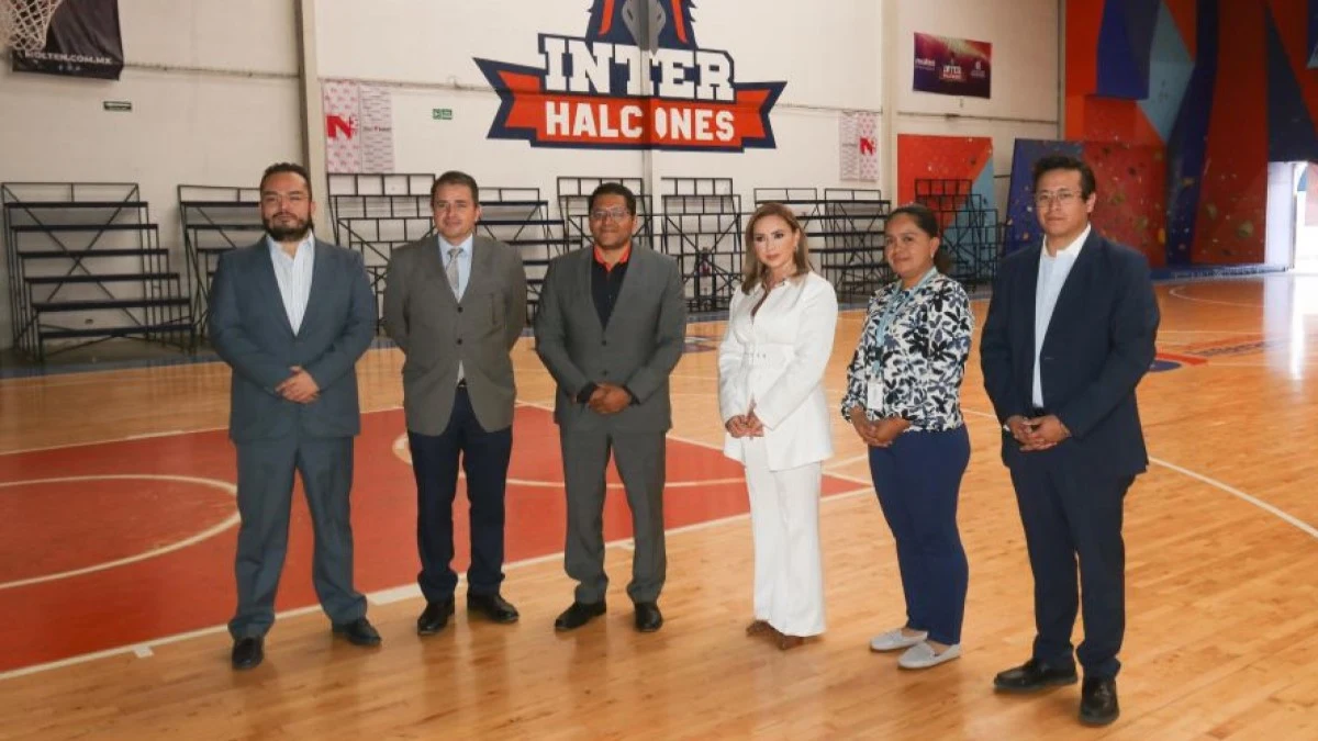 Paola Angon firma convenio de colaboración con la Universidad Interamericana.