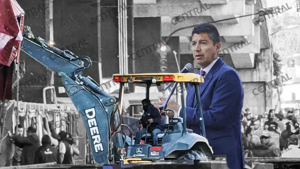 Realizan operativo para regresar a comerciantes al interior del Mercado Amalucan