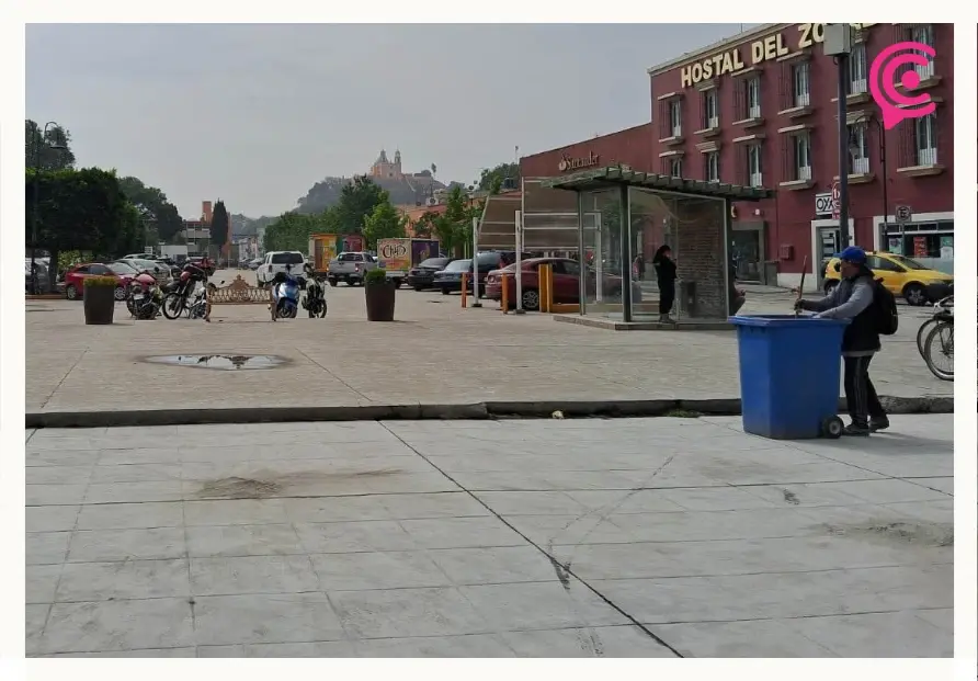 Recolectan 400 kilos de ceniza de la Plaza de la Concordia en San Pedro Cholula 