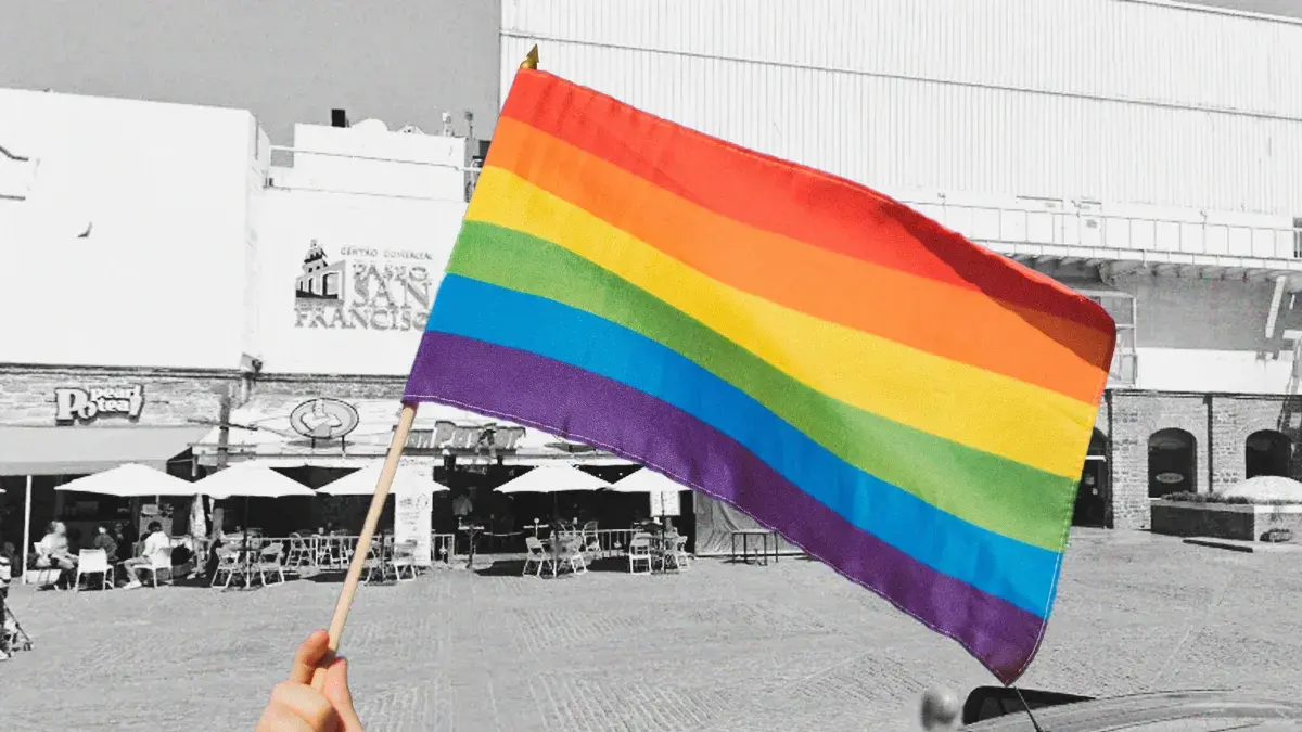 Discriminan a pareja LGBT en Plaza Paseo de San Francisco en Puebla