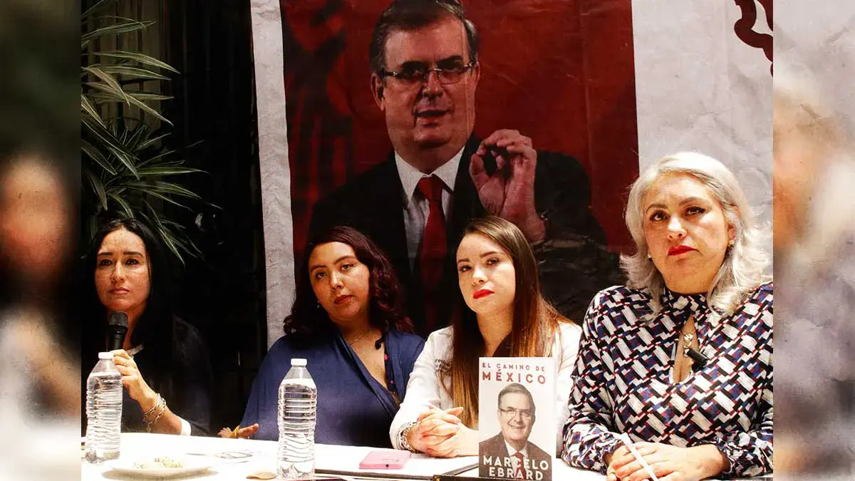 Simpatizantes de Marcelo Ebrard piden piso parejo a Sergio Salomón Céspedes en Puebla