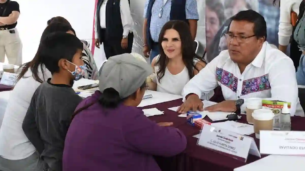 Julio-huerta-y-Norma-Layon-encabezan-jueves-ciudadano-en-San-Martin-Texmelucan