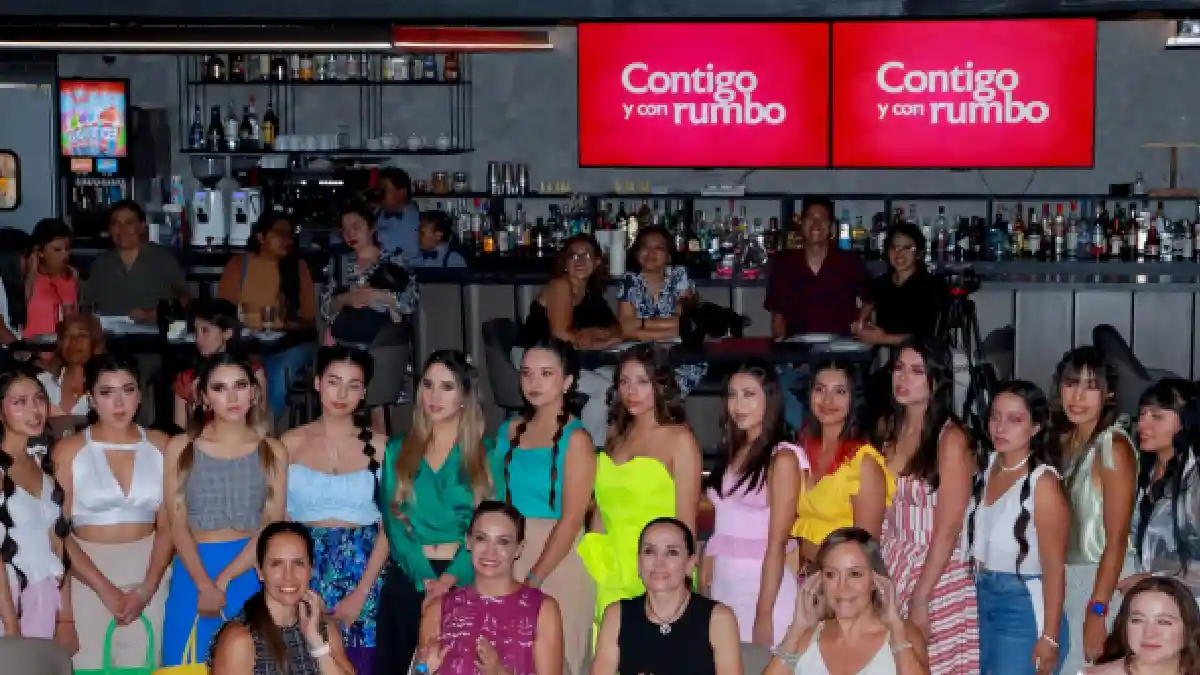 Primera pasarela Fashion DIF, estrategia para promover el talento en Puebla capital