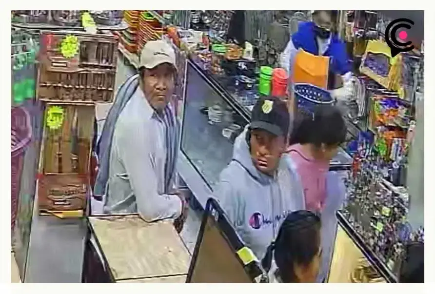 Banda de 15 personas atraca tienda en Amozoc y los captan en video