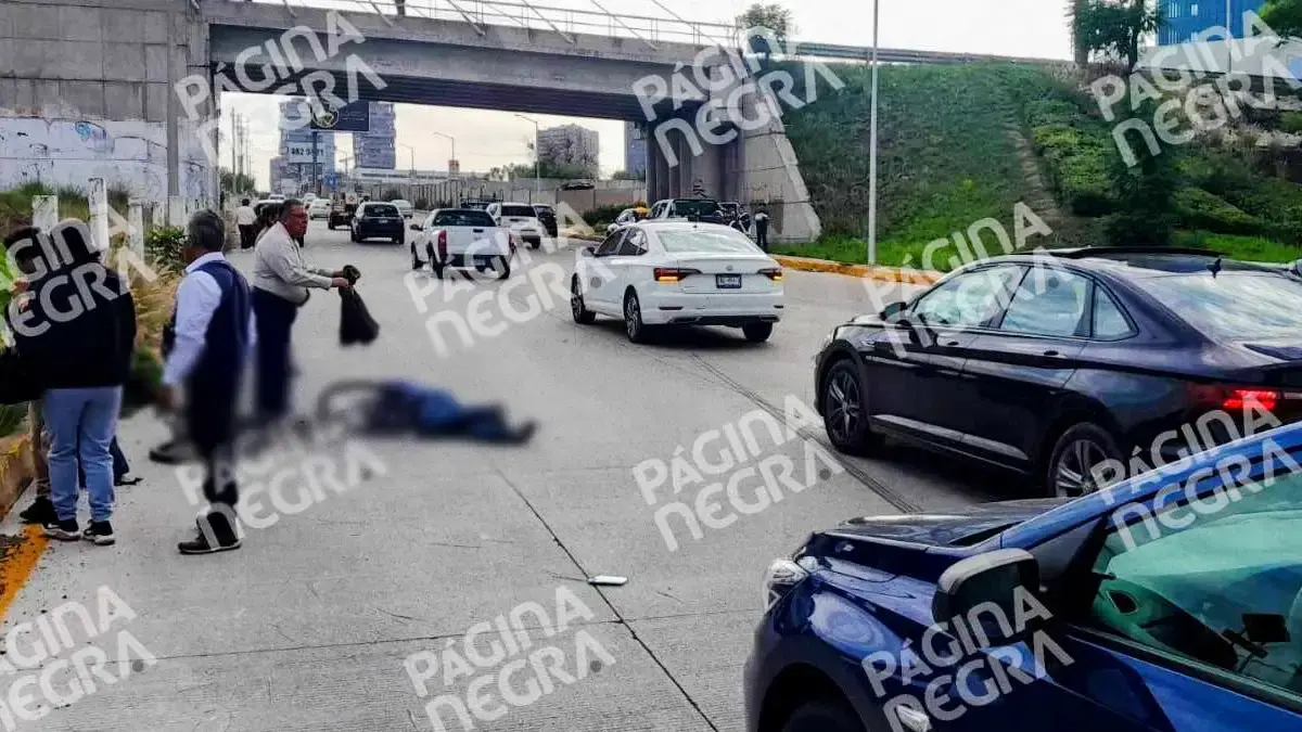 Ciclista termina herido al ser impactado por un auto en San Andrés Cholula.