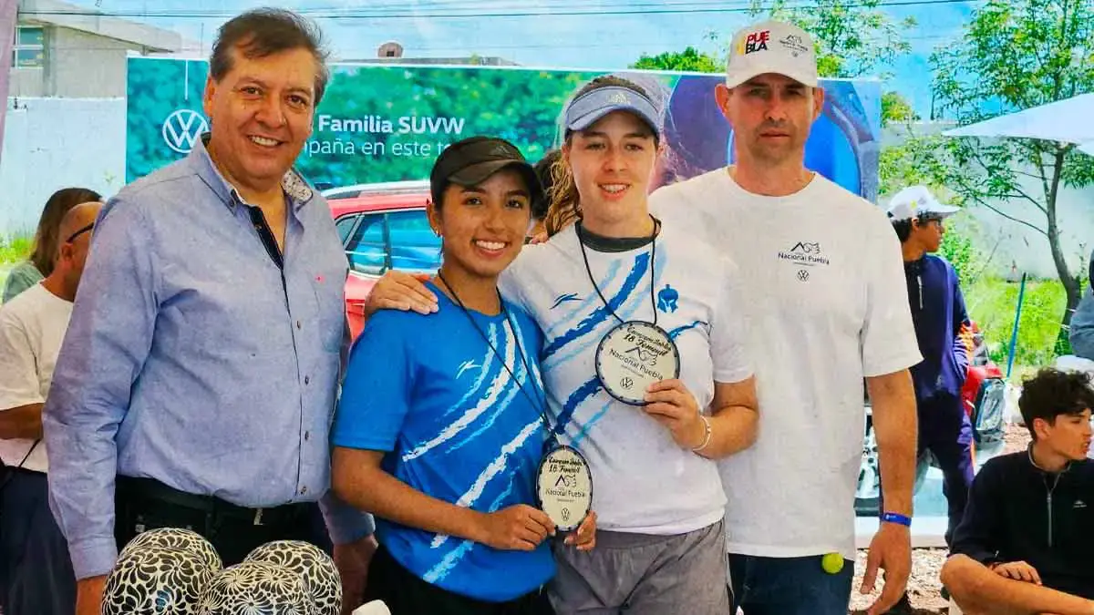 Fernanda Torres y Sofía Canto de Puebla, campeonas del Nacional de Tenis.