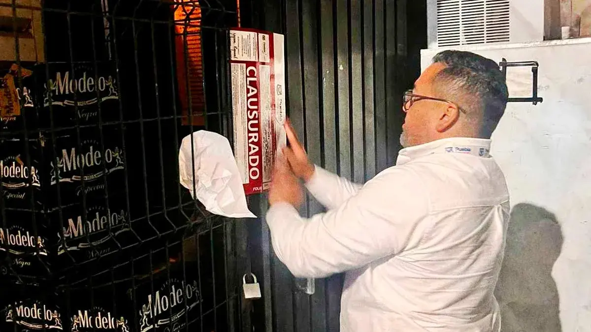 Normatividad clausura bar Scándalo en Puebla tras riña que dejó tres heridos.