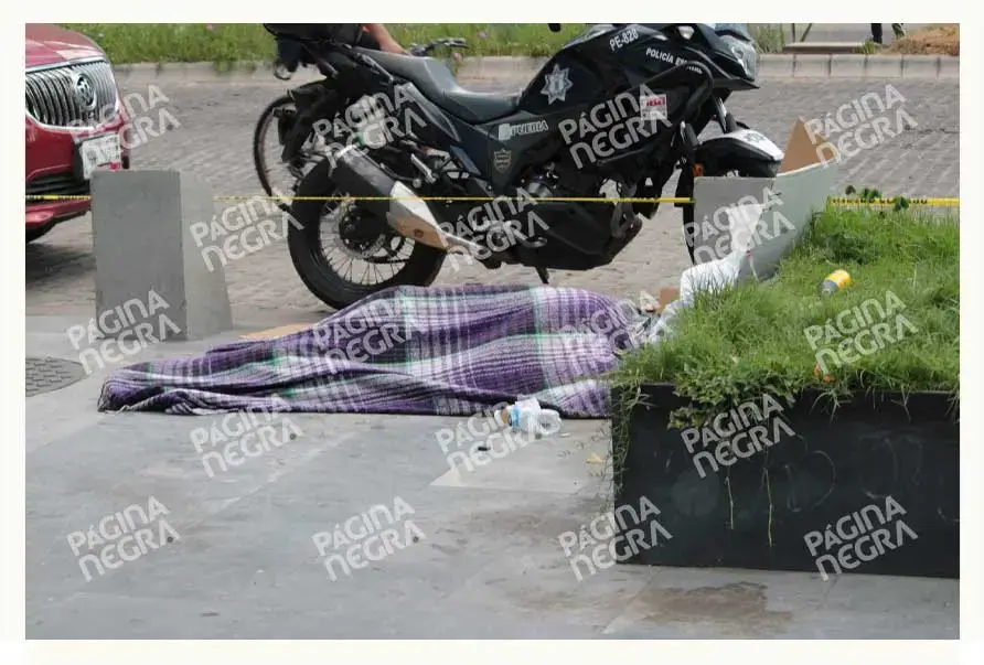En la Avenida Juárez de Puebla murió un hombre que vivía en situación de calle