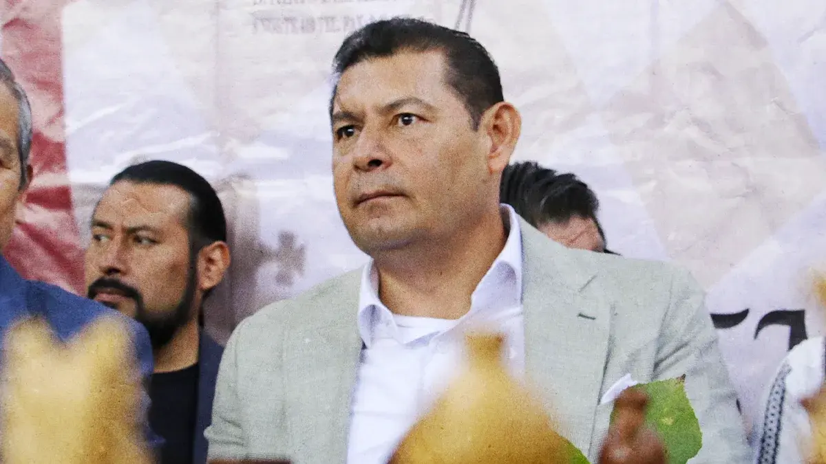 Alejandro Armenta pide no usar como “cochinito” multas en Puebla por propaganda electoral