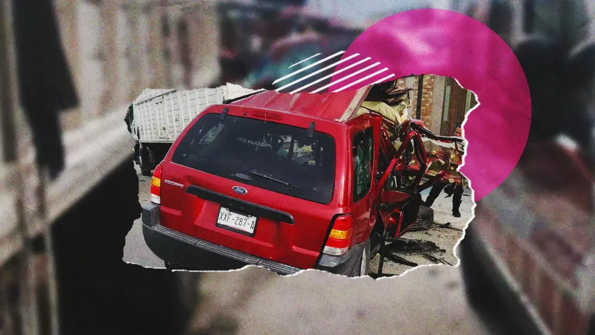 Conductor falleció al estrellarse contra un camión estacionado en Amozoc