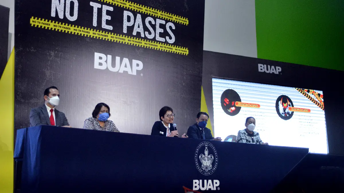 Presenta la Rectora María Lilia Cedillo Ramírez la campaña institucional “No te pases”
